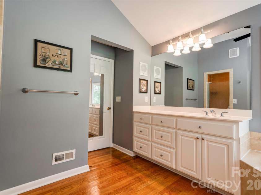 1235 Brookwood Road, Shelby, NC 28150.  MLS# CAR4421045, YatesRealty ID 48425. Primary Bathroom