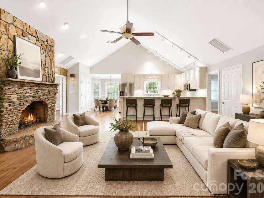 3475 Pikeview Road, Fort Mill, SC 29715.  MLS# CAR4322314, YatesRealty ID 48426. Great Room