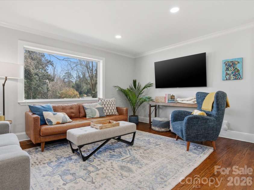 4320 Waterbury Drive, Charlotte, NC 28209.  MLS# CAR4343059, YatesRealty ID 4843. 