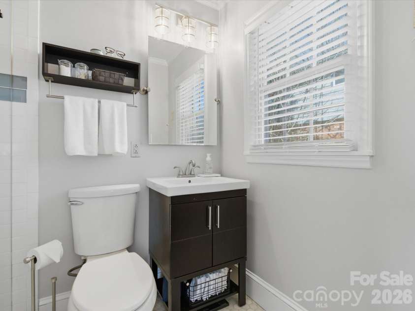 4320 Waterbury Drive, Charlotte, NC 28209.  MLS# CAR4343059, YatesRealty ID 4843. 