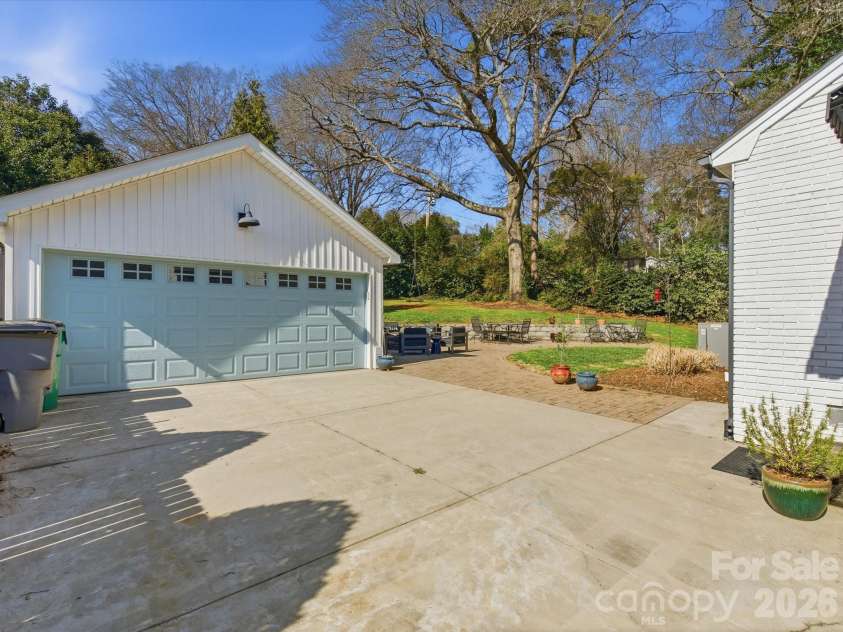 4320 Waterbury Drive, Charlotte, NC 28209.  MLS# CAR4343059, YatesRealty ID 4843. Detached garage/ Workshop