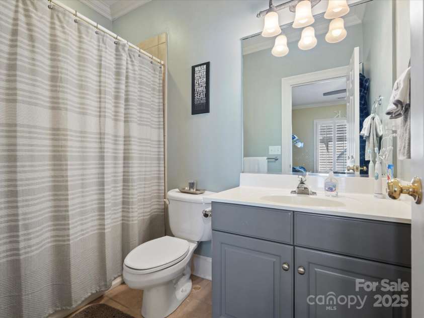 8416 Highgrove Street, Charlotte, NC 28277.  MLS# CAR4232158, YatesRealty ID 4843. Bathroom-up (ensuite)
