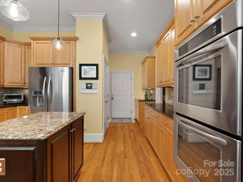 8416 Highgrove Street, Charlotte, NC 28277.  MLS# CAR4232158, YatesRealty ID 4843. Kitchen island