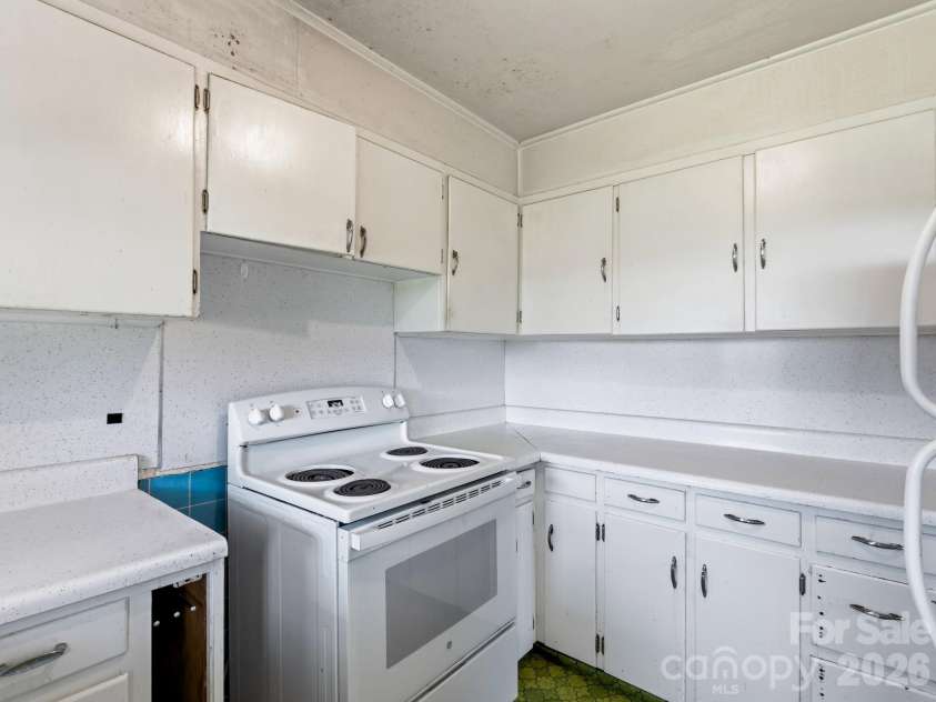 1279 Charlotte Highway, Fairview, NC 28730.  MLS# CAR4421024, YatesRealty ID 48430. 