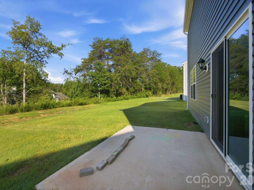 1314 37th Avenue Lane, Hickory, NC 28601.  MLS# CAR4420670, YatesRealty ID 48432. 