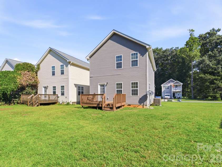 110 Lookout Point Place, Mooresville, NC 28115.  MLS# CAR4421133, YatesRealty ID 48433. 