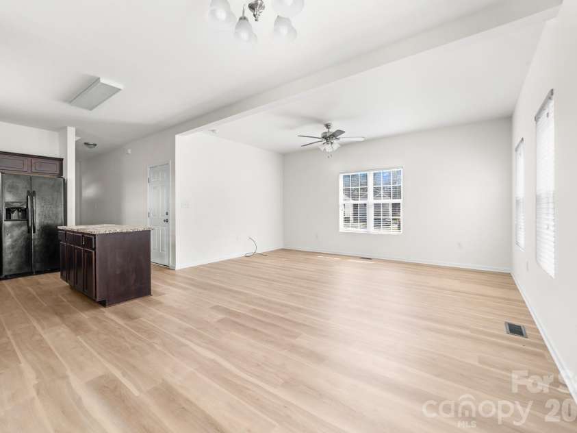 110 Lookout Point Place, Mooresville, NC 28115.  MLS# CAR4421133, YatesRealty ID 48433. 