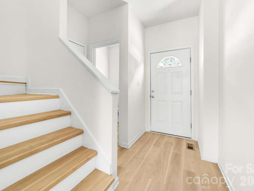 110 Lookout Point Place, Mooresville, NC 28115.  MLS# CAR4421133, YatesRealty ID 48433. 