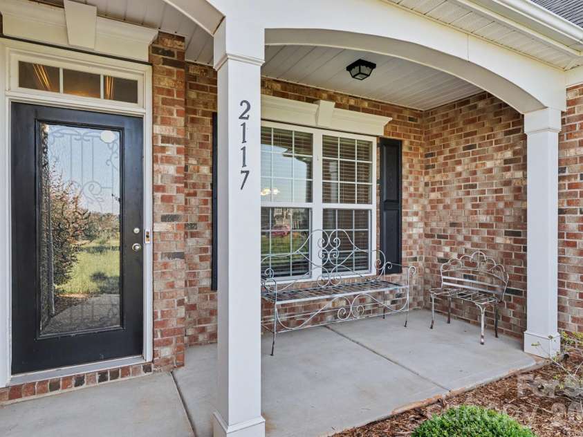 2117 Belle Regal Circle, Rock Hill, SC 29732.  MLS# CAR4421139, YatesRealty ID 48435. 
