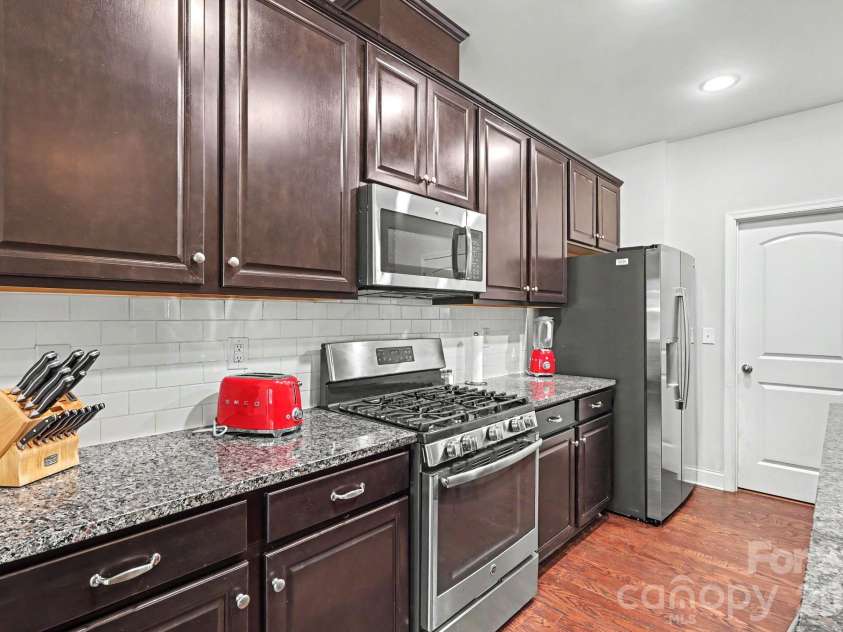 2117 Belle Regal Circle, Rock Hill, SC 29732.  MLS# CAR4421139, YatesRealty ID 48435. 