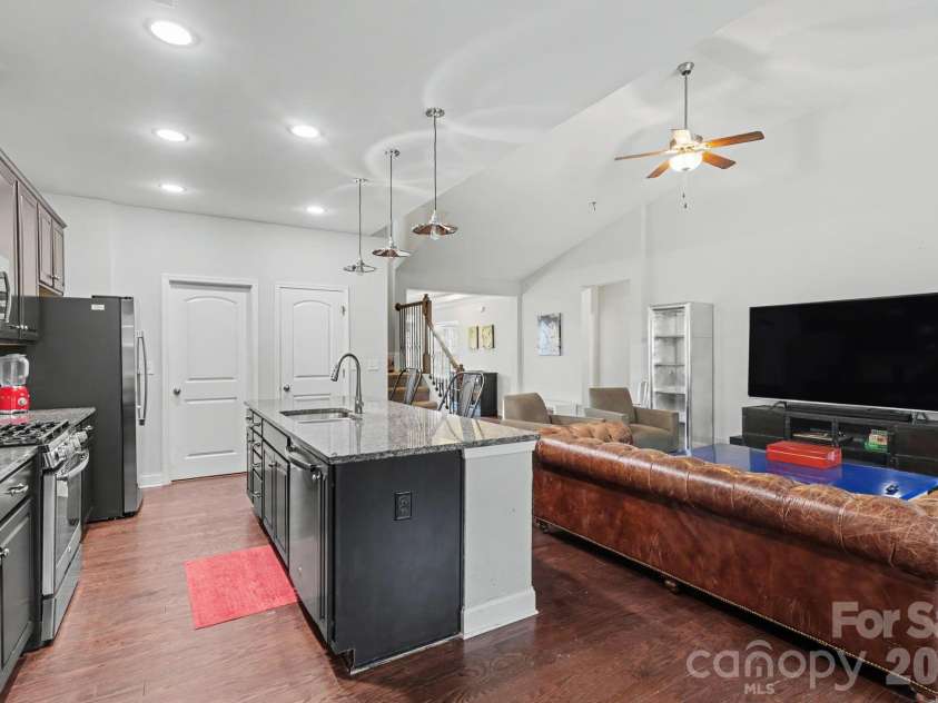 2117 Belle Regal Circle, Rock Hill, SC 29732.  MLS# CAR4421139, YatesRealty ID 48435. 