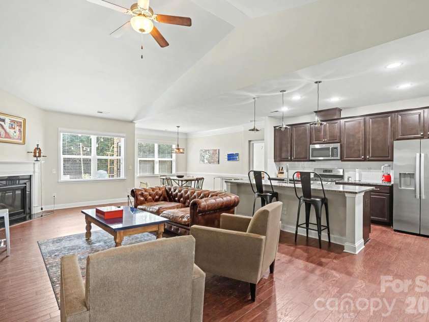 2117 Belle Regal Circle, Rock Hill, SC 29732.  MLS# CAR4421139, YatesRealty ID 48435. 