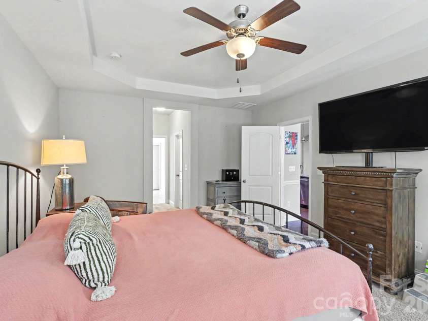2117 Belle Regal Circle, Rock Hill, SC 29732.  MLS# CAR4421139, YatesRealty ID 48435. 
