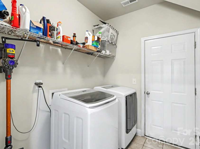 2117 Belle Regal Circle, Rock Hill, SC 29732.  MLS# CAR4421139, YatesRealty ID 48435. 