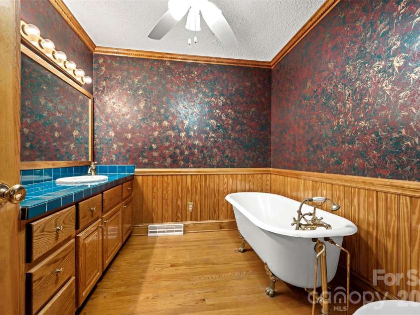 1360 Harris Holly Springs Road, Rutherfordton, NC 28139.  MLS# CAR4412774, YatesRealty ID 48437. Bathroom