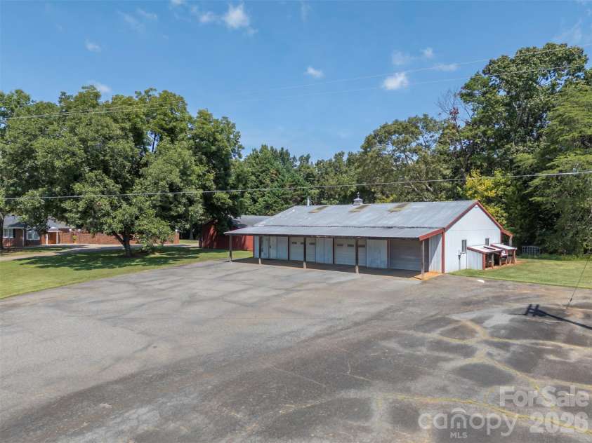 1360 Harris Holly Springs Road, Rutherfordton, NC 28139.  MLS# CAR4412774, YatesRealty ID 48437. Business/Workshop