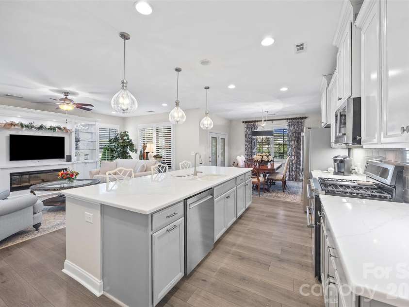 420 Trillium Way, Belmont, NC 28012.  MLS# CAR4418371, YatesRealty ID 48439. 