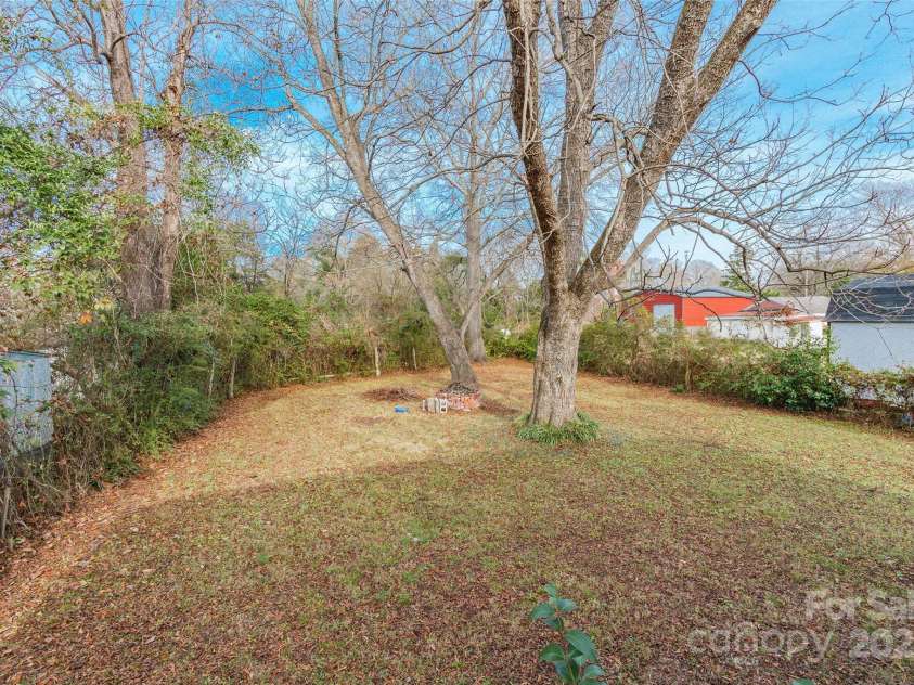 107 Hampton Street, Chester, SC 29706.  MLS# CAR4330673, YatesRealty ID 4844. 