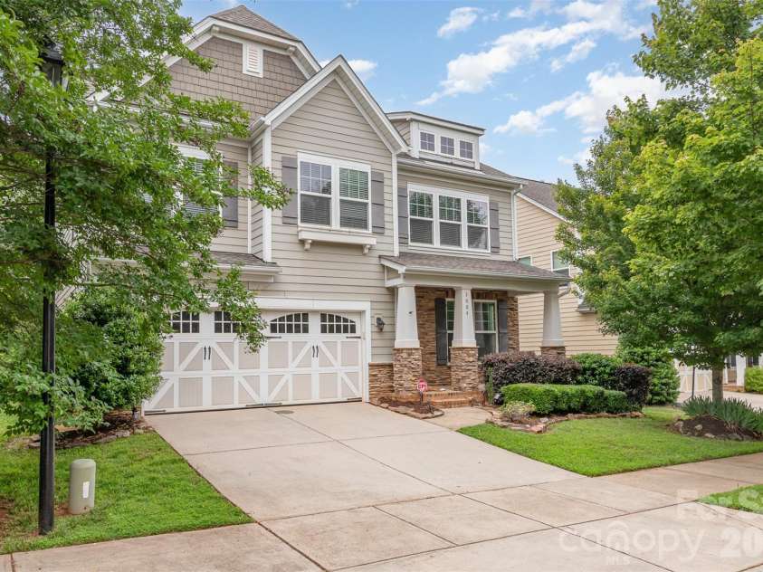 3004 Fallondale Road, Waxhaw, NC 28173.  MLS# CAR4350601, YatesRealty ID 4844. 