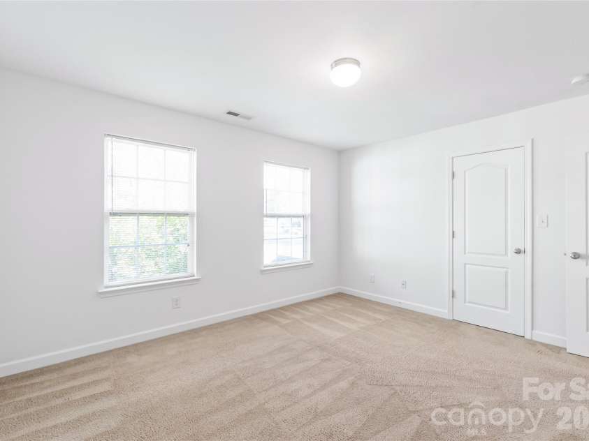6404 Lanzerac Manor Drive, Charlotte, NC 28269.  MLS# CAR4415677, YatesRealty ID 48440. Bedroom 3