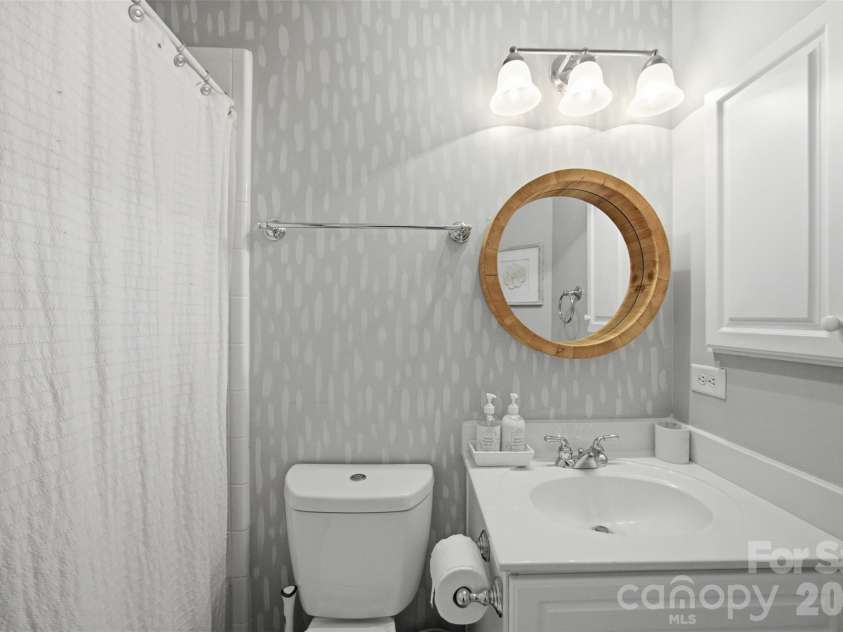 10104 Devonshire Drive, Huntersville, NC 28078.  MLS# CAR4419902, YatesRealty ID 48442. 