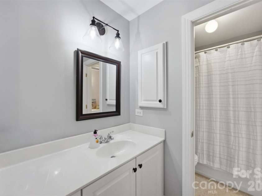10104 Devonshire Drive, Huntersville, NC 28078.  MLS# CAR4419902, YatesRealty ID 48442. 