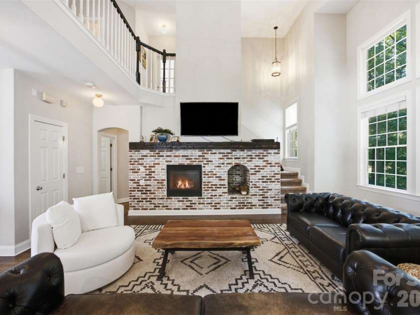10104 Devonshire Drive, Huntersville, NC 28078.  MLS# CAR4419902, YatesRealty ID 48442. Cozy Fireplace