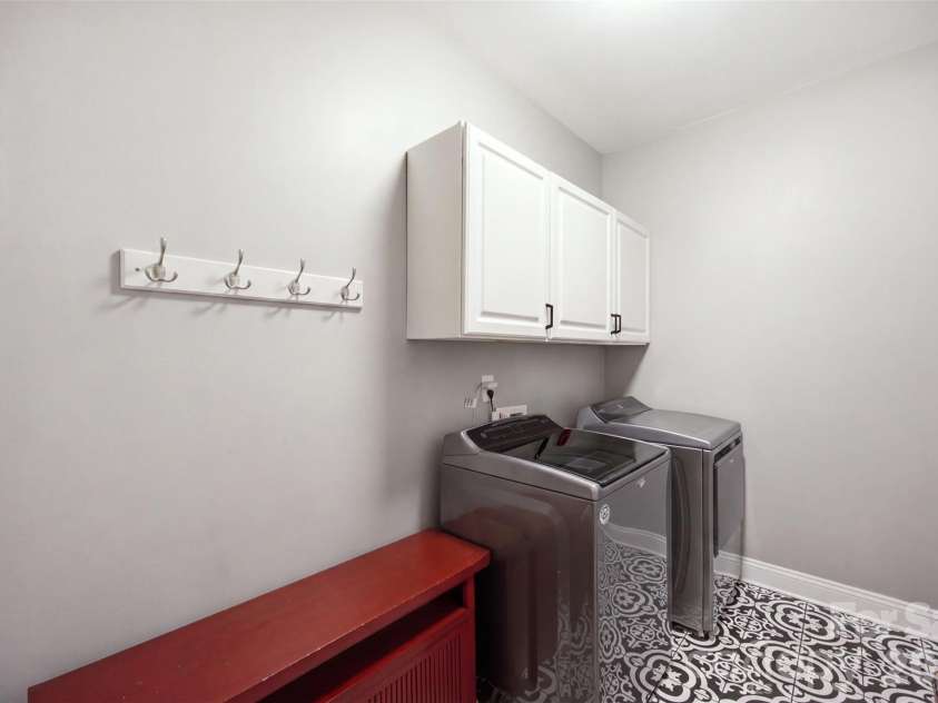 10104 Devonshire Drive, Huntersville, NC 28078.  MLS# CAR4419902, YatesRealty ID 48442. Laundry Room