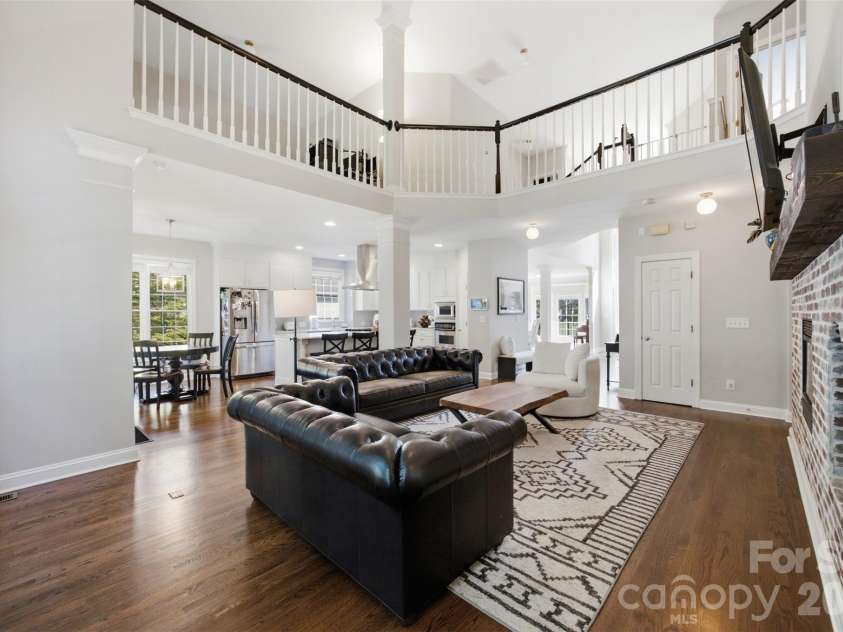 10104 Devonshire Drive, Huntersville, NC 28078.  MLS# CAR4419902, YatesRealty ID 48442. Open to the kitchen