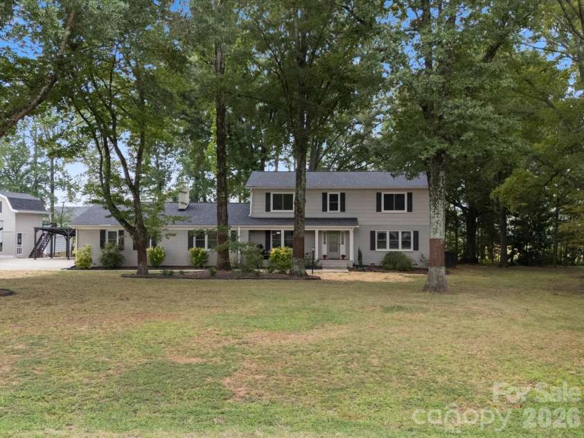 133 Franklin Drive, Mooresville, NC 28115.  MLS# CAR4420223, YatesRealty ID 48444. 
