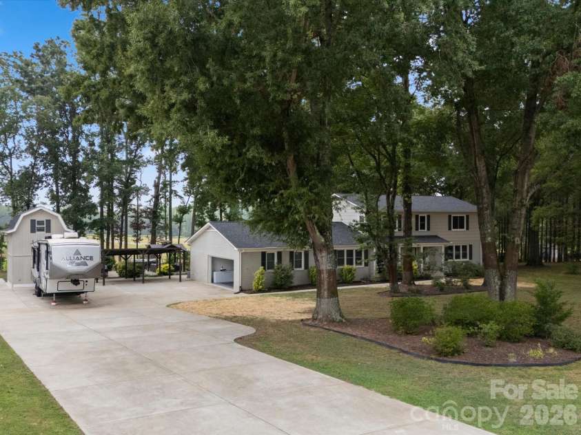 133 Franklin Drive, Mooresville, NC 28115.  MLS# CAR4420223, YatesRealty ID 48444. 