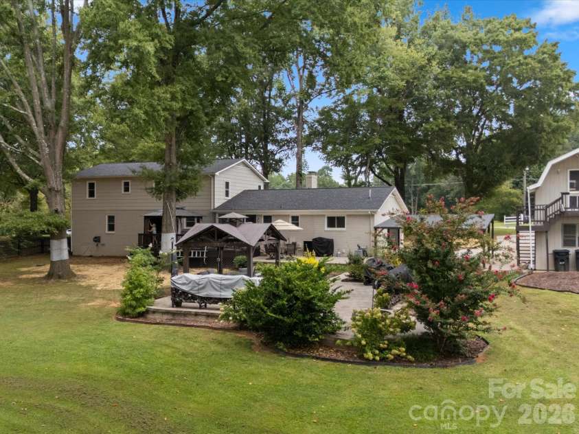 133 Franklin Drive, Mooresville, NC 28115.  MLS# CAR4420223, YatesRealty ID 48444. 
