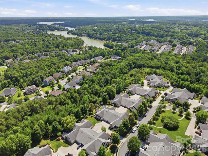 868 Ledgestone Court, Tega Cay, SC 29708.  MLS# CAR4420133, YatesRealty ID 48445. 
