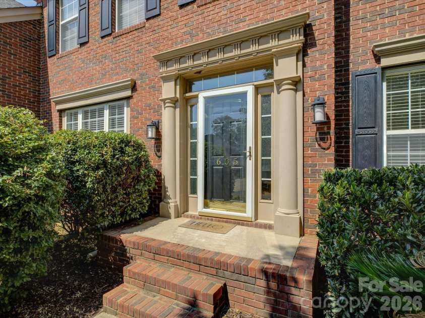 605 Queenswater Lane, Waxhaw, NC 28173.  MLS# CAR4420326, YatesRealty ID 48447. 