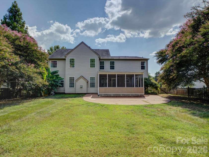 605 Queenswater Lane, Waxhaw, NC 28173.  MLS# CAR4420326, YatesRealty ID 48447. 