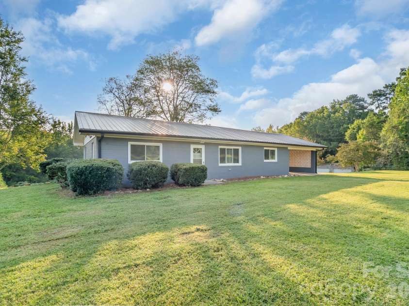 40726 Hearne Road, New London, NC 28127.  MLS# CAR4420332, YatesRealty ID 48448. 