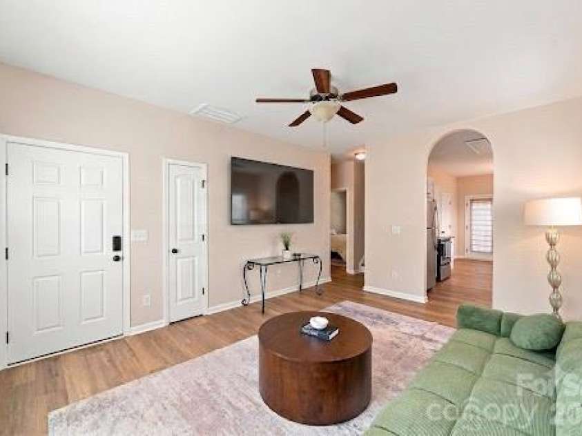 422 Danielle Way, Fort Mill, SC 29715.  MLS# CAR4420672, YatesRealty ID 48449. 