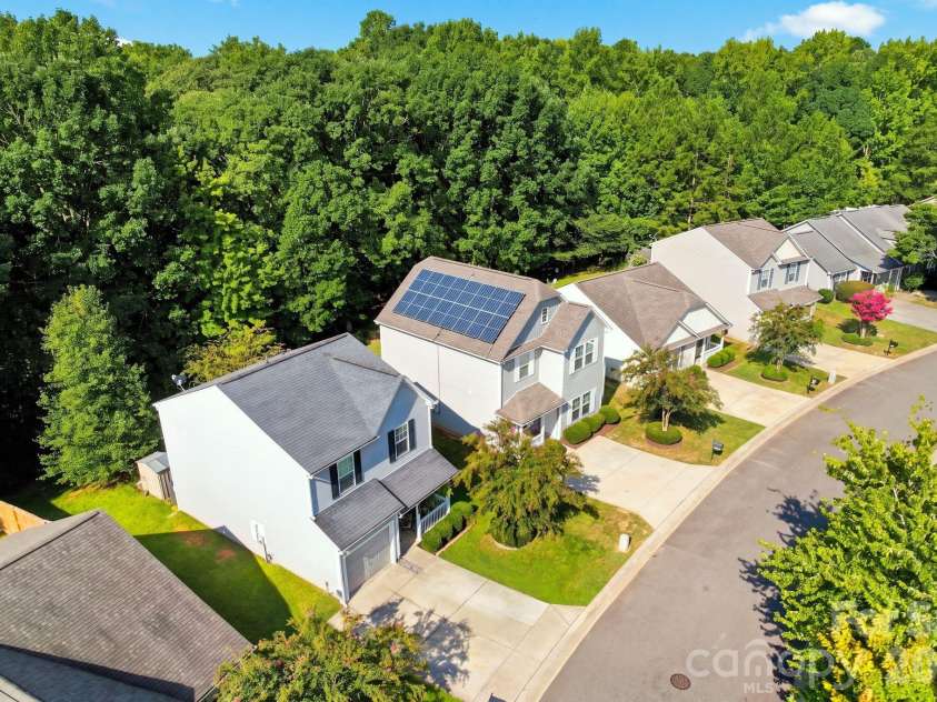 422 Danielle Way, Fort Mill, SC 29715.  MLS# CAR4420672, YatesRealty ID 48449. 