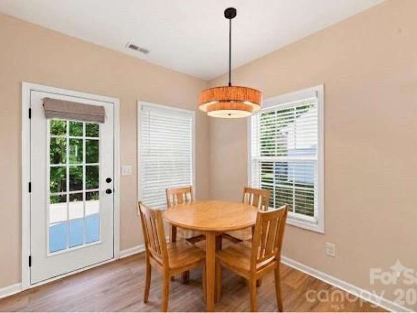 422 Danielle Way, Fort Mill, SC 29715.  MLS# CAR4420672, YatesRealty ID 48449. 
