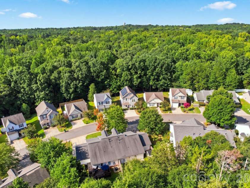 422 Danielle Way, Fort Mill, SC 29715.  MLS# CAR4420672, YatesRealty ID 48449. 