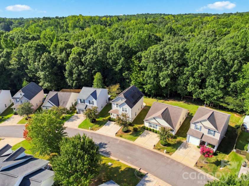 422 Danielle Way, Fort Mill, SC 29715.  MLS# CAR4420672, YatesRealty ID 48449. 