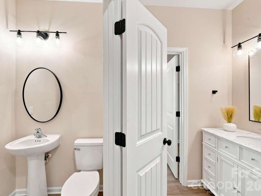 422 Danielle Way, Fort Mill, SC 29715.  MLS# CAR4420672, YatesRealty ID 48449. Primary bathroom downstairs