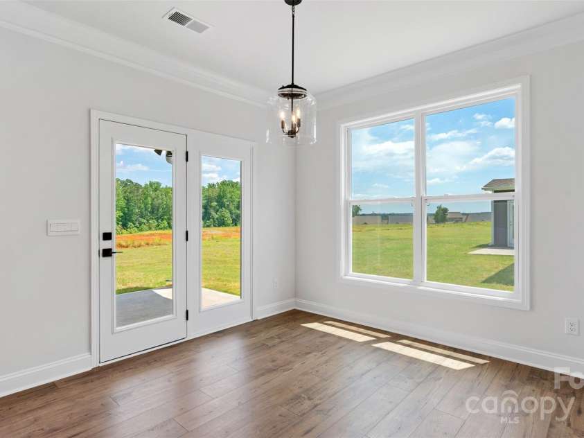 461 Fox Cove Road, Hendersonville, NC 28792.  MLS# CAR4242594, YatesRealty ID 4845. Photos are representative