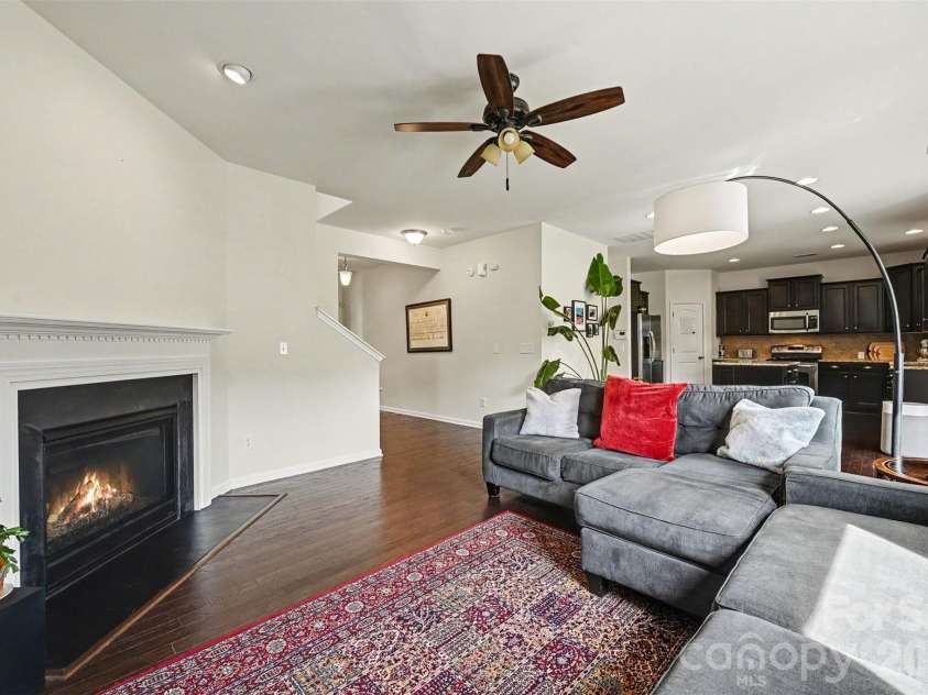 6918 Barefoot Forest Drive, Charlotte, NC 28269.  MLS# CAR4420558, YatesRealty ID 48451. 