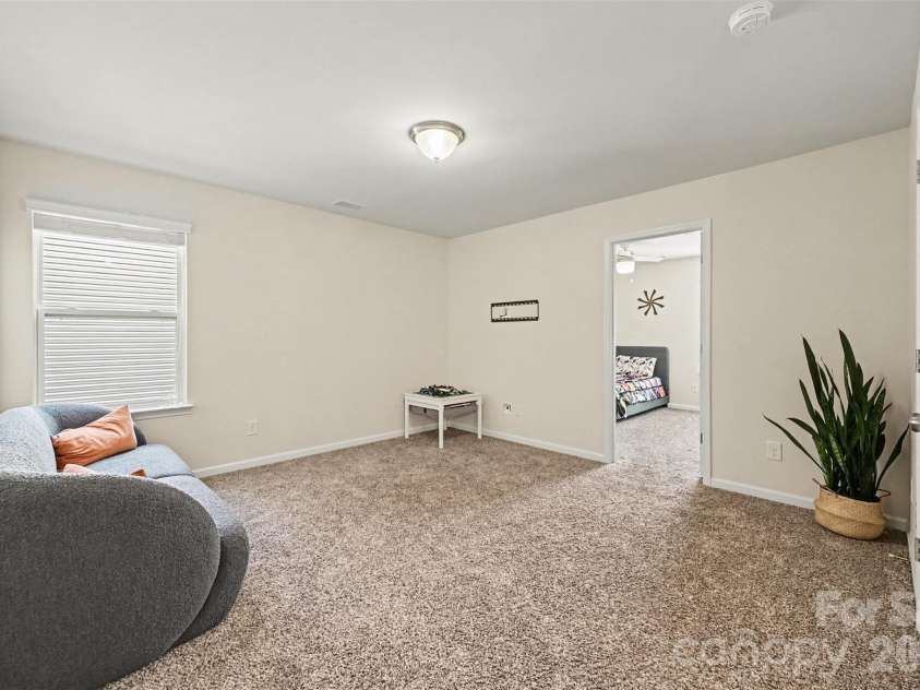 6918 Barefoot Forest Drive, Charlotte, NC 28269.  MLS# CAR4420558, YatesRealty ID 48451. 