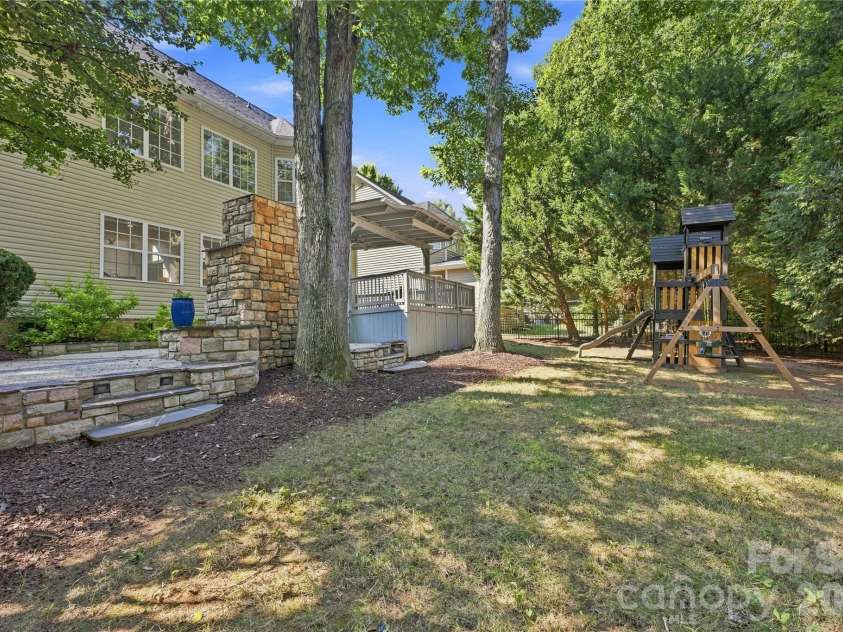 8017 Pendley Lane, Huntersville, NC 28078.  MLS# CAR4421151, YatesRealty ID 48452. Backyard