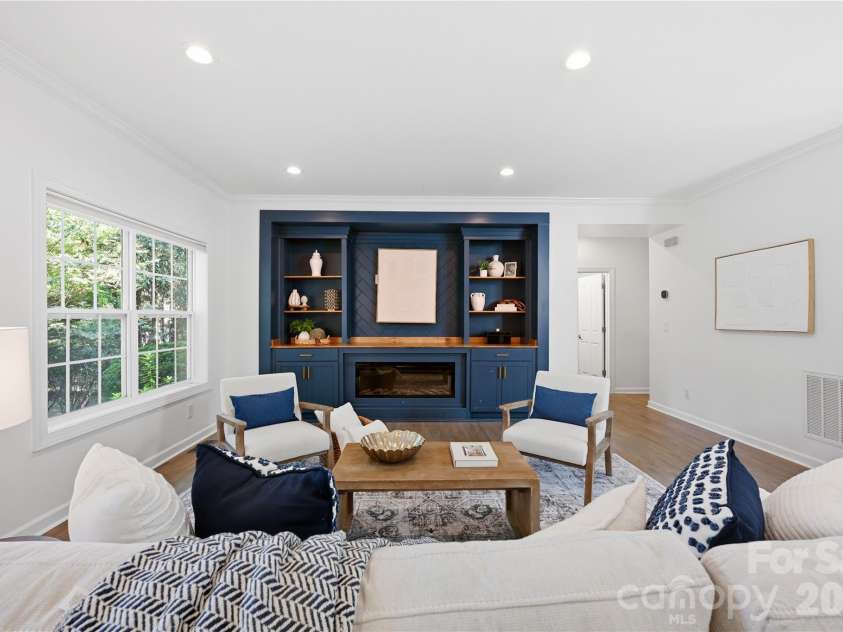 8017 Pendley Lane, Huntersville, NC 28078.  MLS# CAR4421151, YatesRealty ID 48452. Great Room