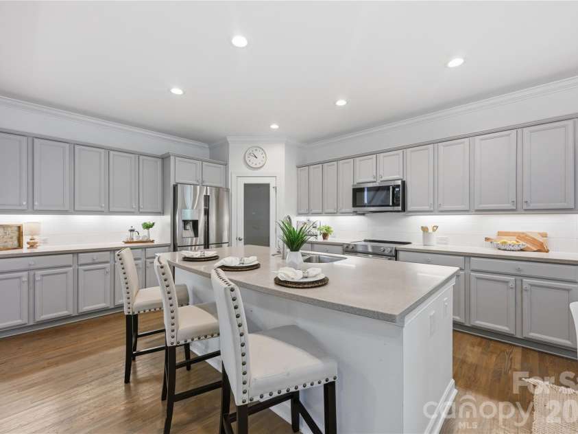 8017 Pendley Lane, Huntersville, NC 28078.  MLS# CAR4421151, YatesRealty ID 48452. Kitchen