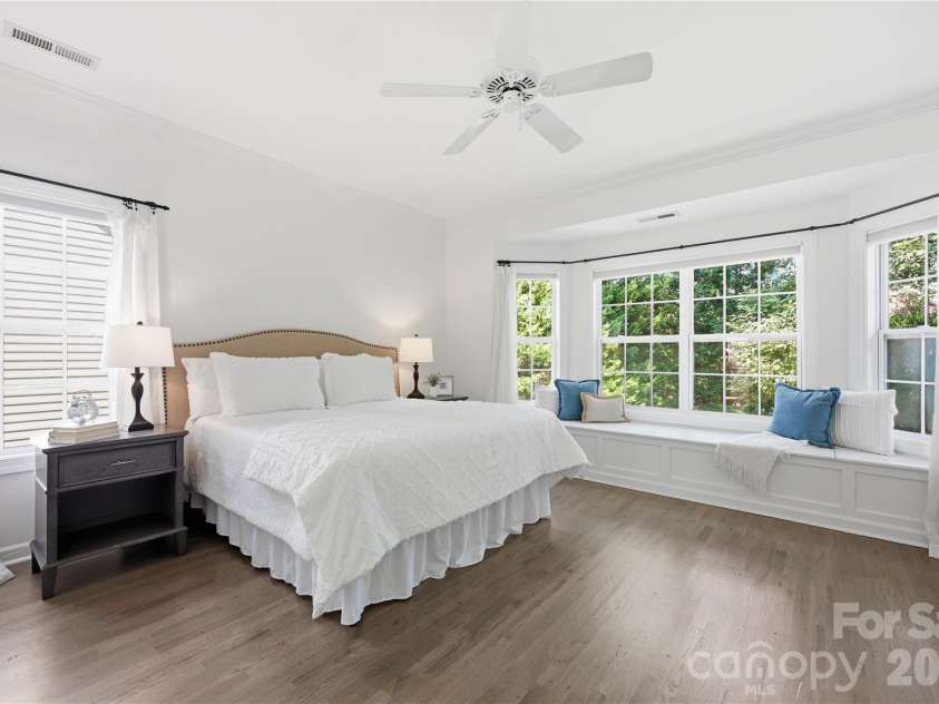 8017 Pendley Lane, Huntersville, NC 28078.  MLS# CAR4421151, YatesRealty ID 48452. Primary Suite