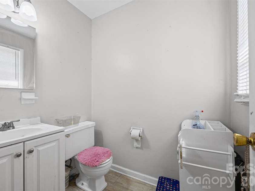 531 Finley Road, Rock Hill, SC 29730.  MLS# CAR4418914, YatesRealty ID 48453. 